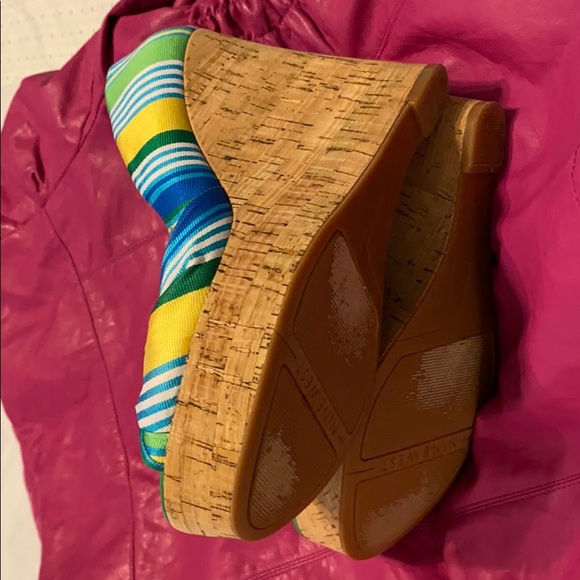 Nine West peep toe platform shoes size 7.5. EUC! - Picture 4 of 5